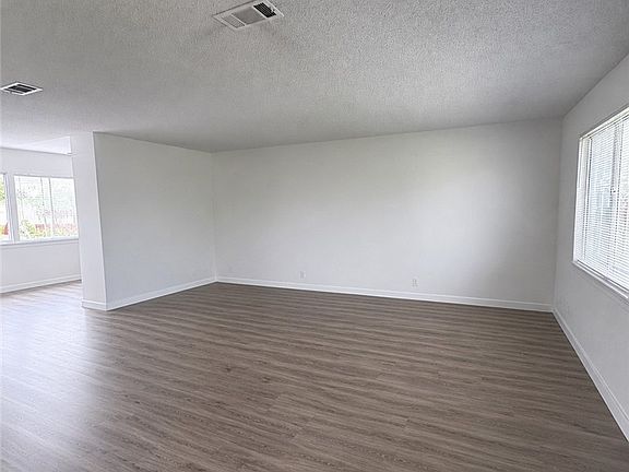 4th image of 3875 Vista Campana S