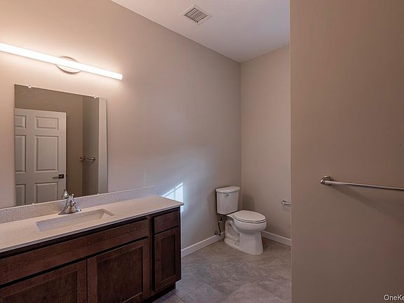 4th image of 87 N Chestnut Street #101