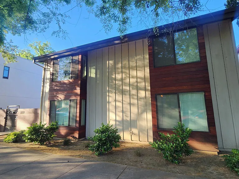 2222 I St #13 — Photo 30