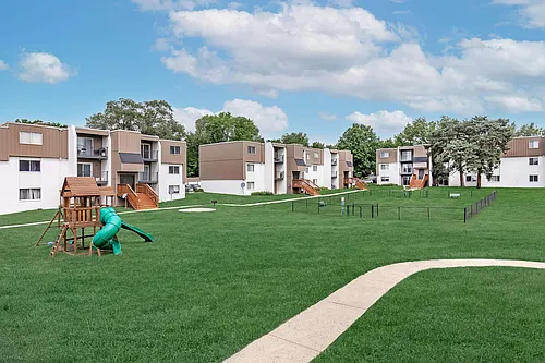 Finn Apartments Photo 1