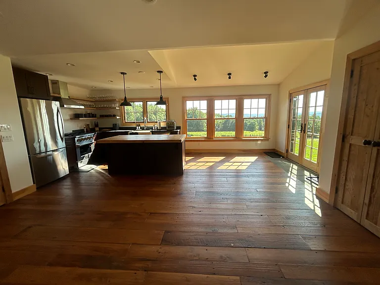 345 Lander Rd — Photo 4