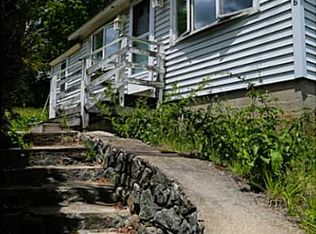 756 Alton Carolina Rd, Charlestown, RI 02813