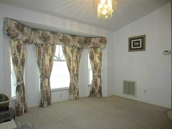 4th image of 3725 Giblin Dr