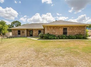 210 N Remuda Ct, Fort Worth, TX 76108