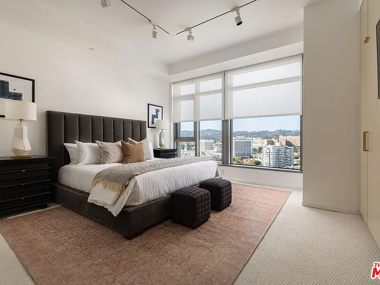 10800 Wilshire Blvd #1501 — Photo 11