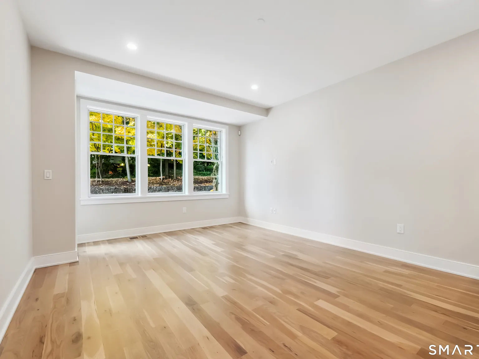 2 bed, 2.0 bath, 922 sqft, $6,200 — Photo 3
