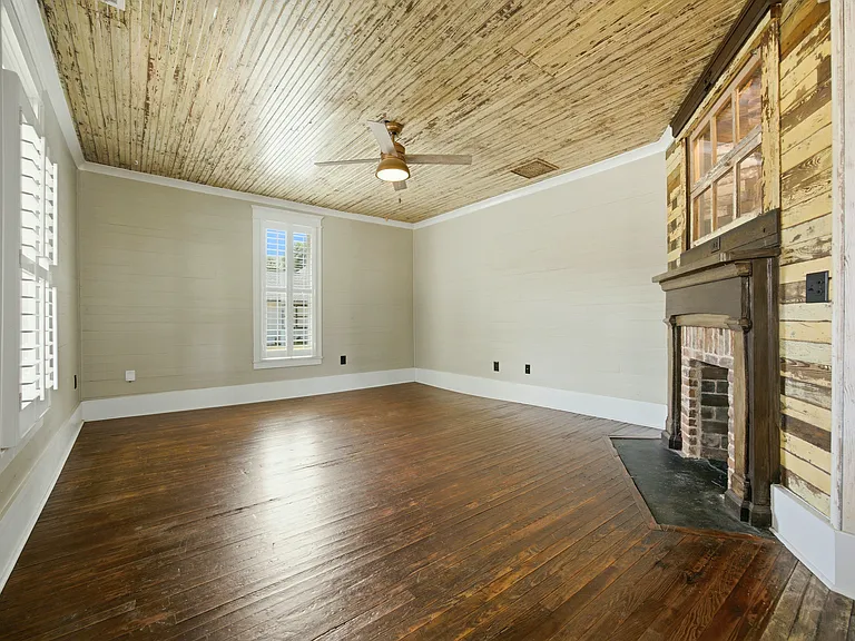 185 W Moreno St — Photo 8