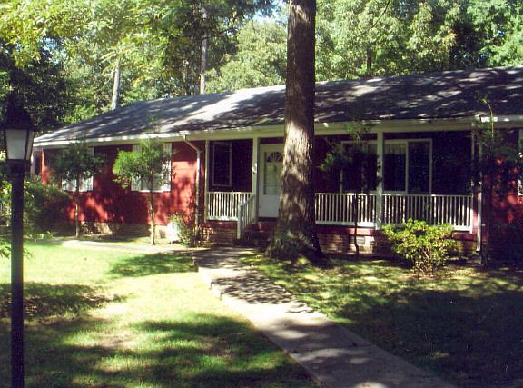 2nd image of 33 Lawler Ln