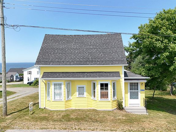 3rd image of 8137 Highway 1