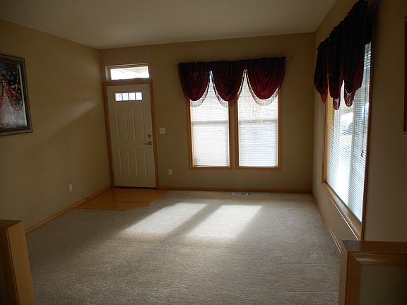 2nd image of 5506 S 296th Pl
