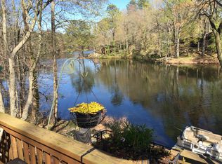 138 Lake Dr, Felton, DE 19943