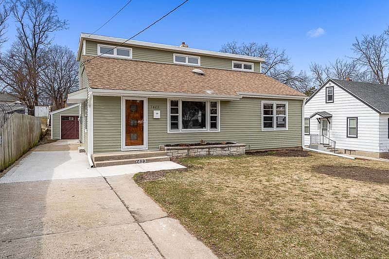 1st image of 1423 25th St