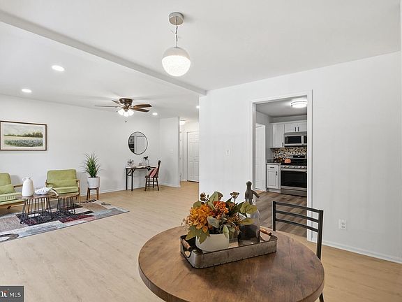 4th image of 7811 Dassett Ct APT 204