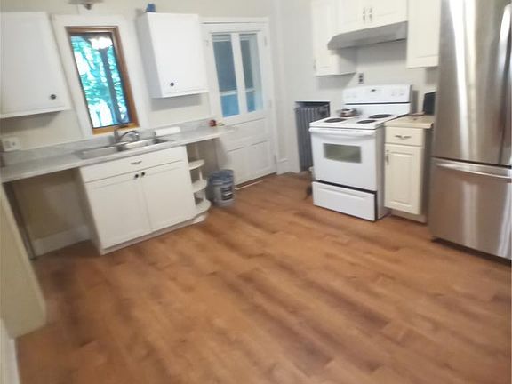 3rd image of 447 Center Ave