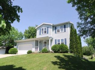 17 Geronimo Cir, Madison, WI 53713