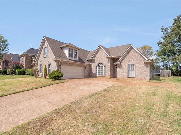2nd image of 9562 Misty Knoll Dr
