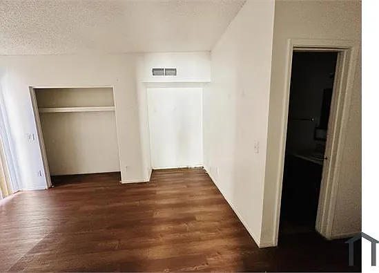 2808 E Monte Cristo Ave #102 — Photo 8
