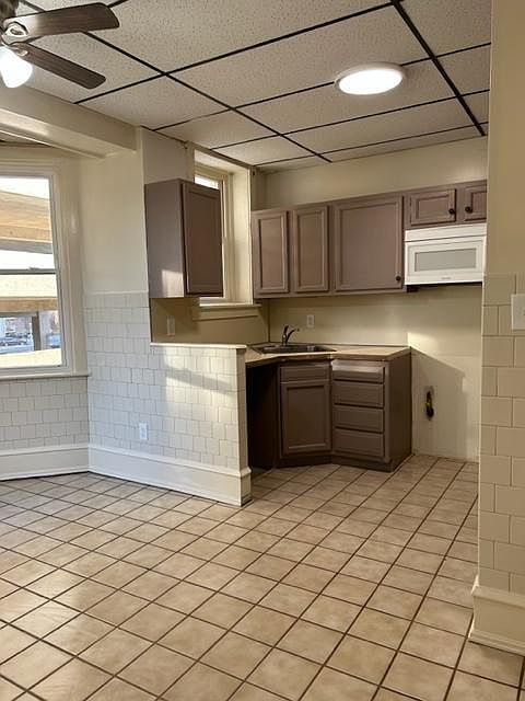 1st image of 1004 N Madison St APT 5