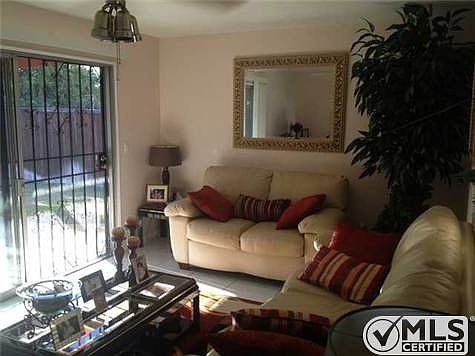 5th image of 232 Old Oak Dr