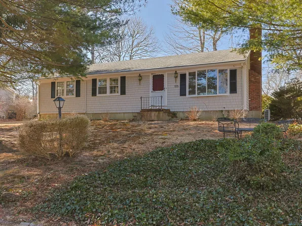 105 Annable Point Road, Centerville, MA 02632