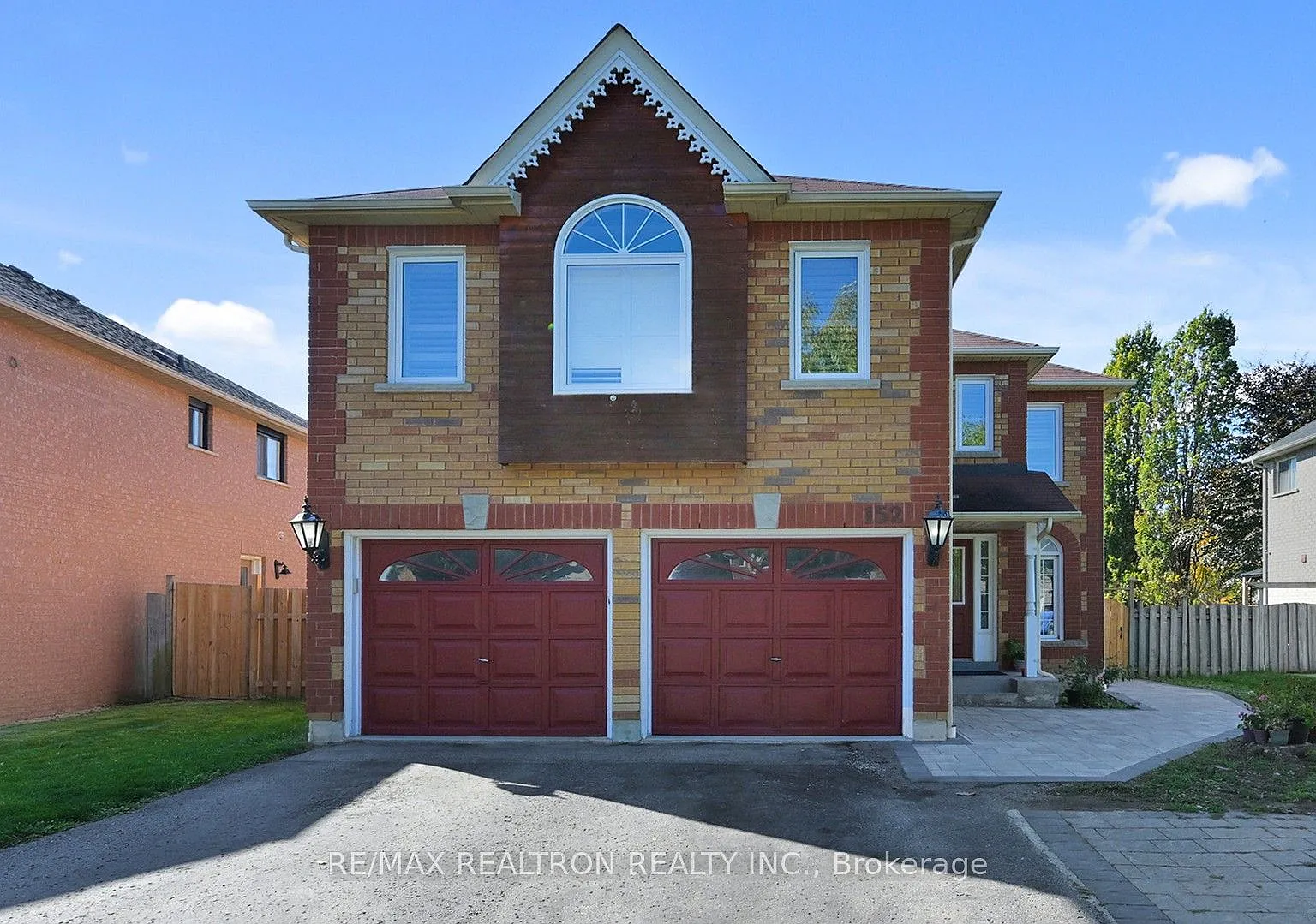 5 bed, $3,300 — Photo 1