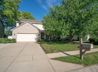 10924 Fairway Ridge Ln, Fishers, IN 46037