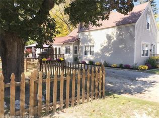 13 Martin St, Mechanic Falls, ME 04256