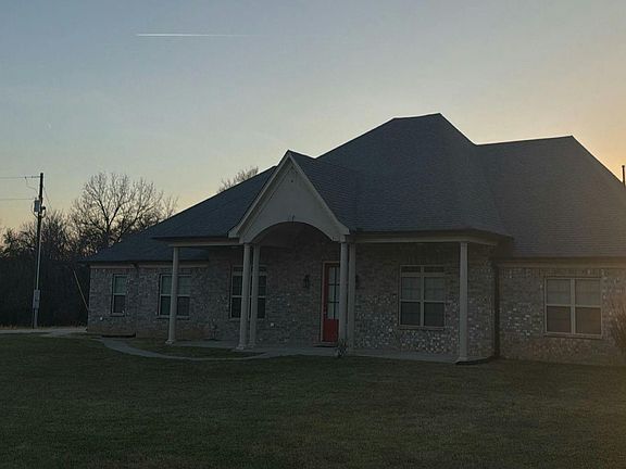 2nd image of 185 Belmont Rd