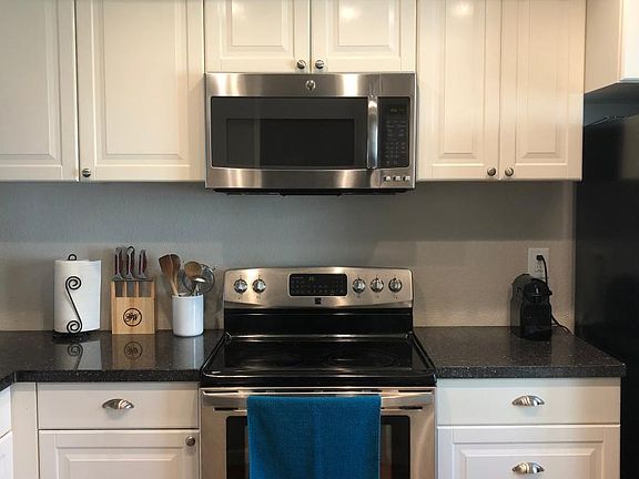 5th image of 25079 Oakridge Ct