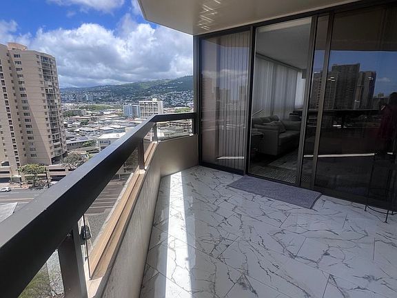 4th image of 2499 Kapiolani Blvd APT 1408