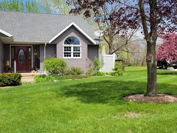 105 Wildwood Court, Boscobel, WI 53805