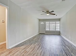 9429 Clinton Dr, Houston, TX 77029
