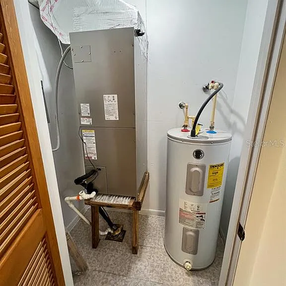 5601 Avenue H #2 — Photo 9
