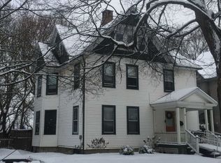 49 Kinderhook St, Chatham, NY 12037