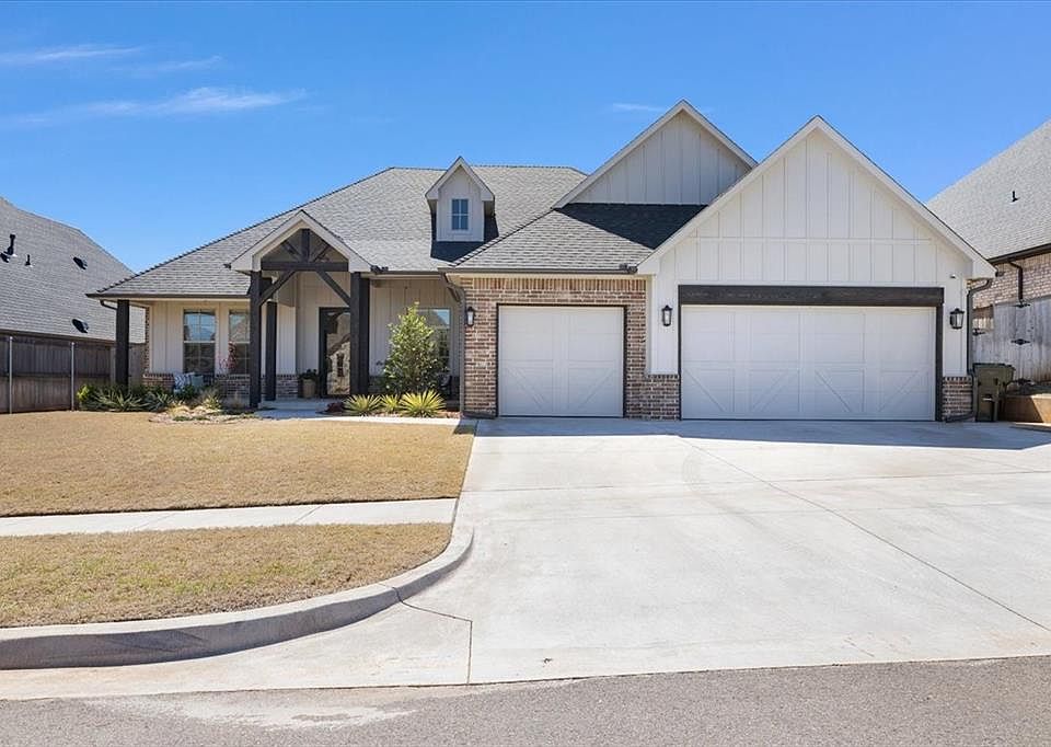 1st image of 726 Legacy Dr