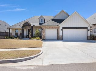 726 Legacy Dr, Norman, OK 73069