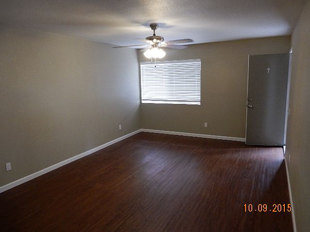 1st image of 4424 47th St APT 7