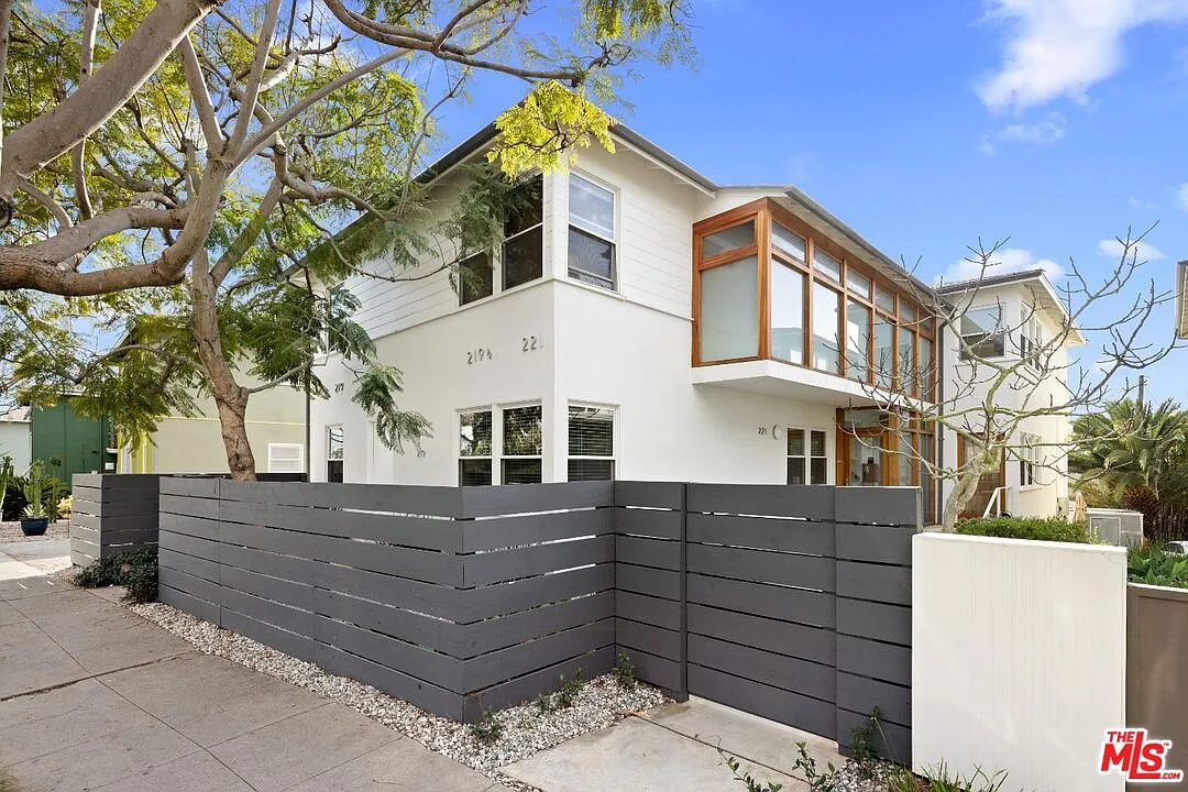 2 bed, 2.5 bath, 1750 sqft, $8,000 — Photo 1