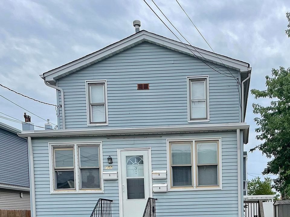 1st image of 153 Seabreeze Ave APT 3