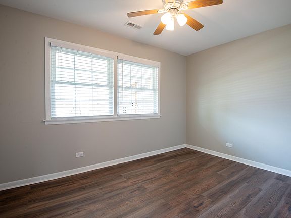 2nd image of 1017 Barnsdale Rd #C