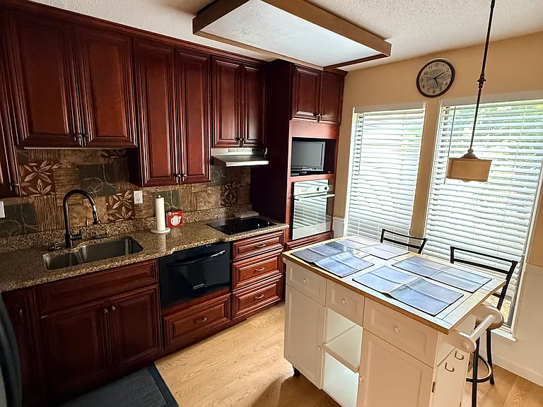 22 Sycamore Ln #22 — Photo 8