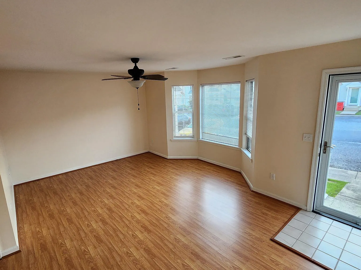 25 Stadium Cir — Photo 3