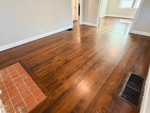 3rd image of 141 Brown Ave