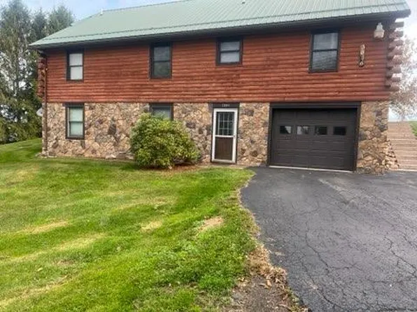 3094 Kittering Rd, Macedon, NY 14502