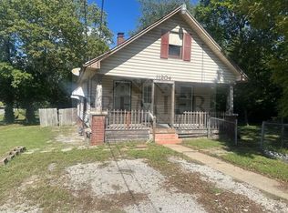 11204 E 20th St S, Independence, MO 64052