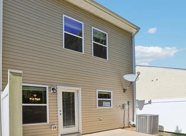 3324 Estes Dr — Photo 3