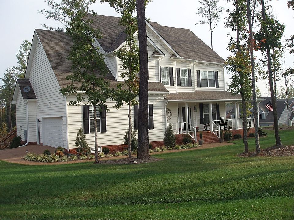 Beautifully landscaped corner lot