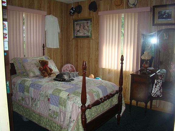 4th image of 7200 Venetian Way