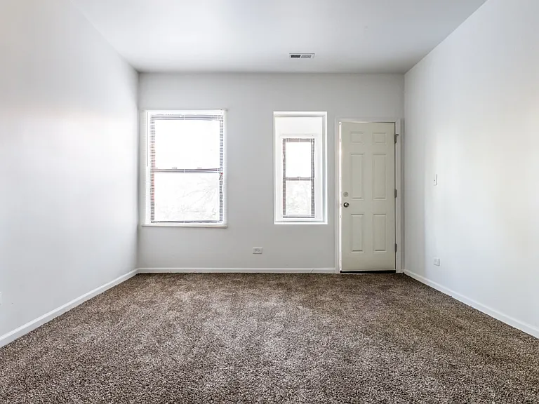 7801 S Cornell Ave 1637-39 E 78th Chicago, IL 60649 — Photo 20