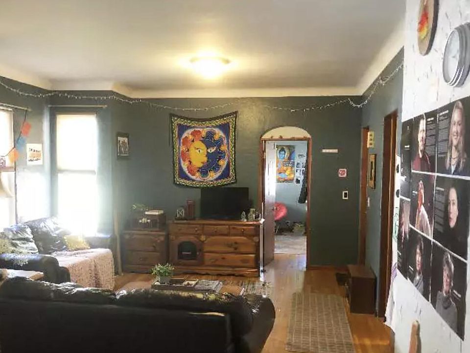 2nd image of 39 Saint John Ave #1